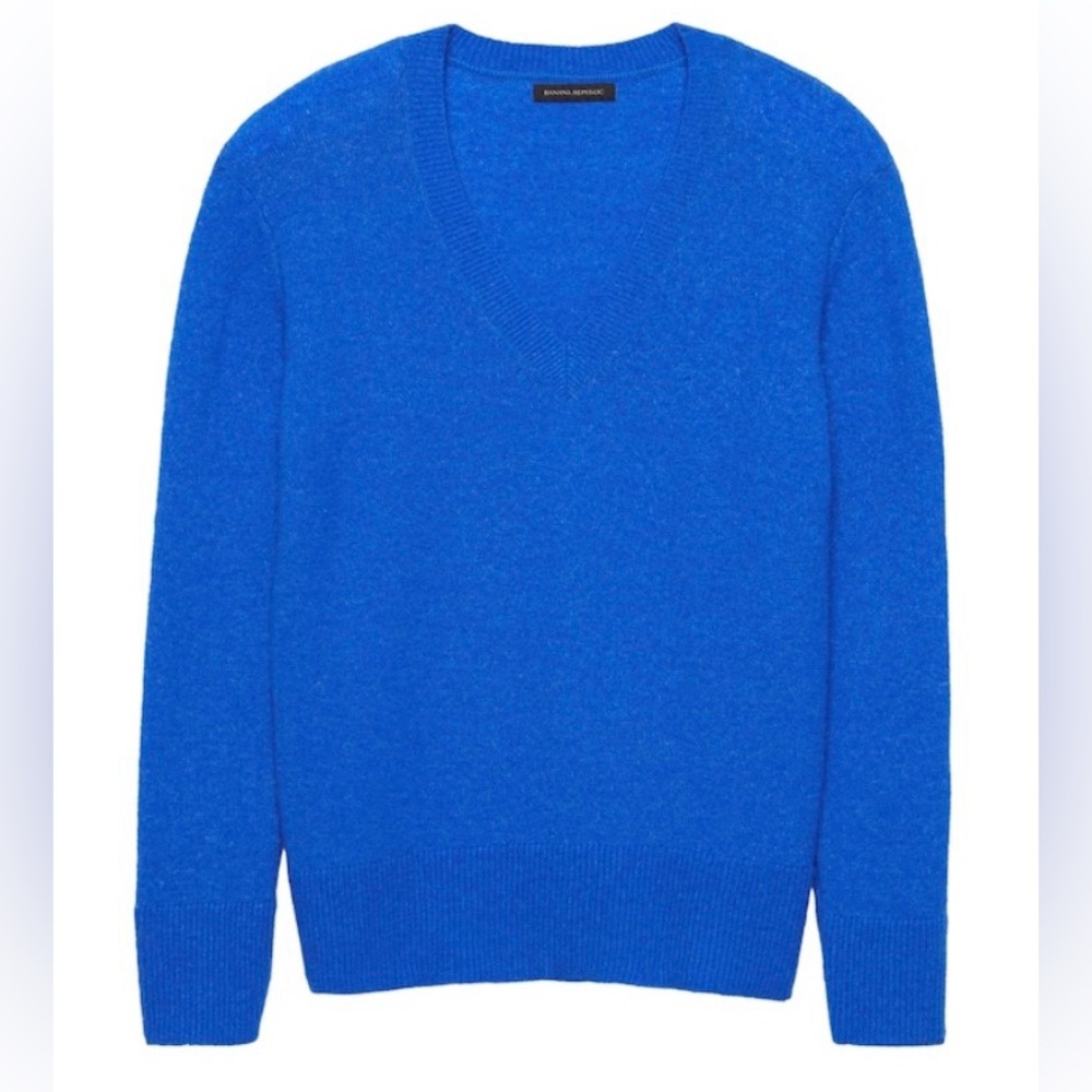 Banana republic women’s Blue Sweater
